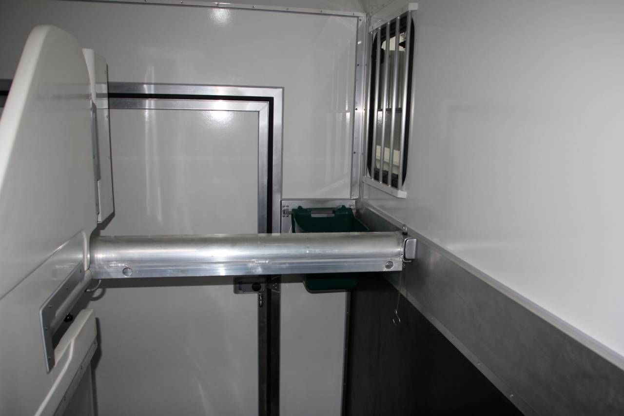 REMORQUE ANKA 2 CHEVAUX & SELLERIE