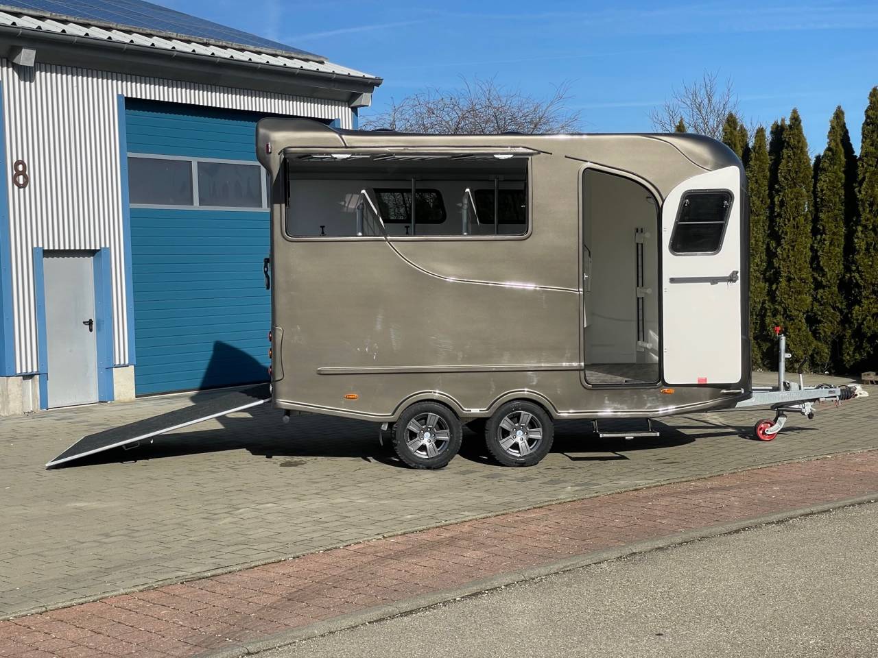 REMORQUE ANKA 3 CHEVAUX & SELLERIE