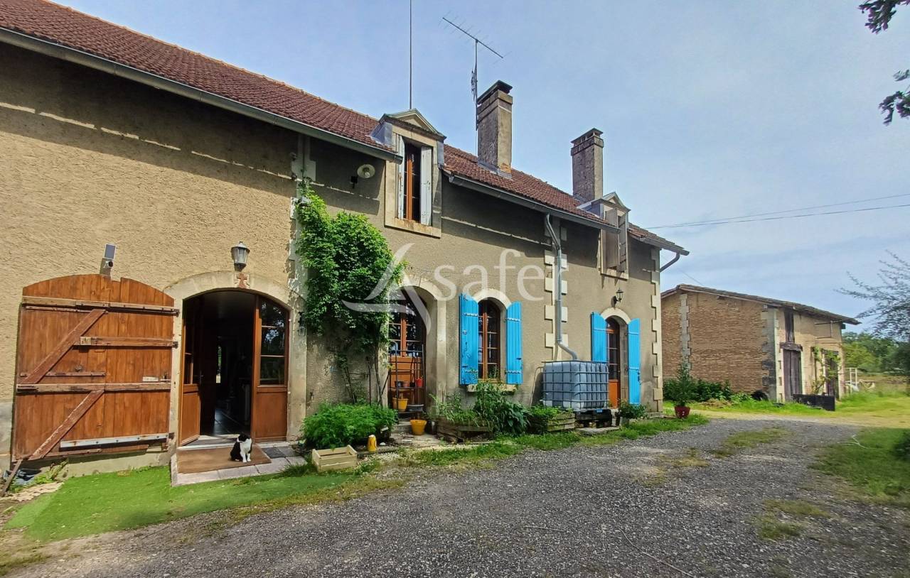 Propriété agricole bio sur 13ha de pré et bois proche Montpon