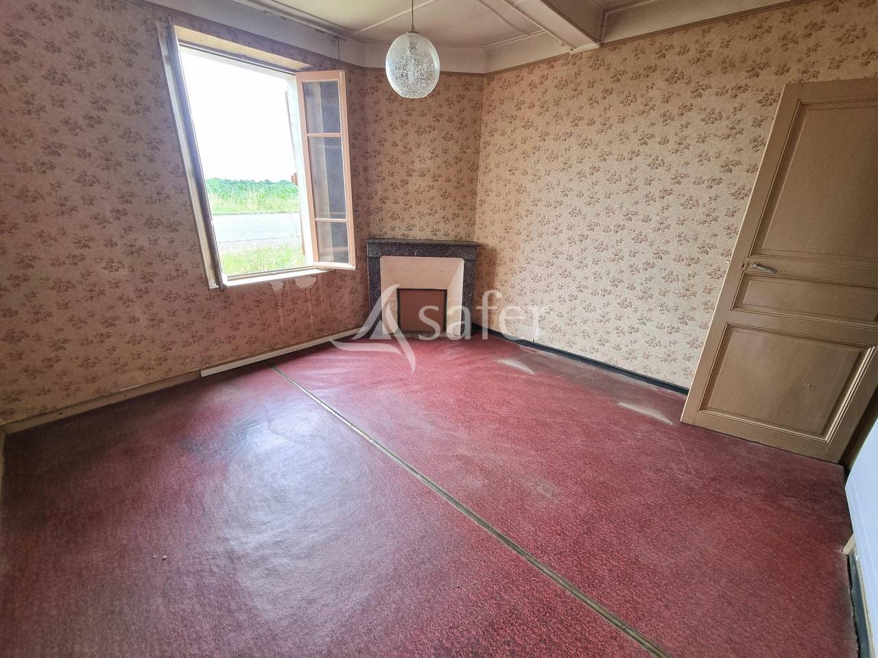 Proche de Montech ancien corps de ferme 185 m² à rénover sur