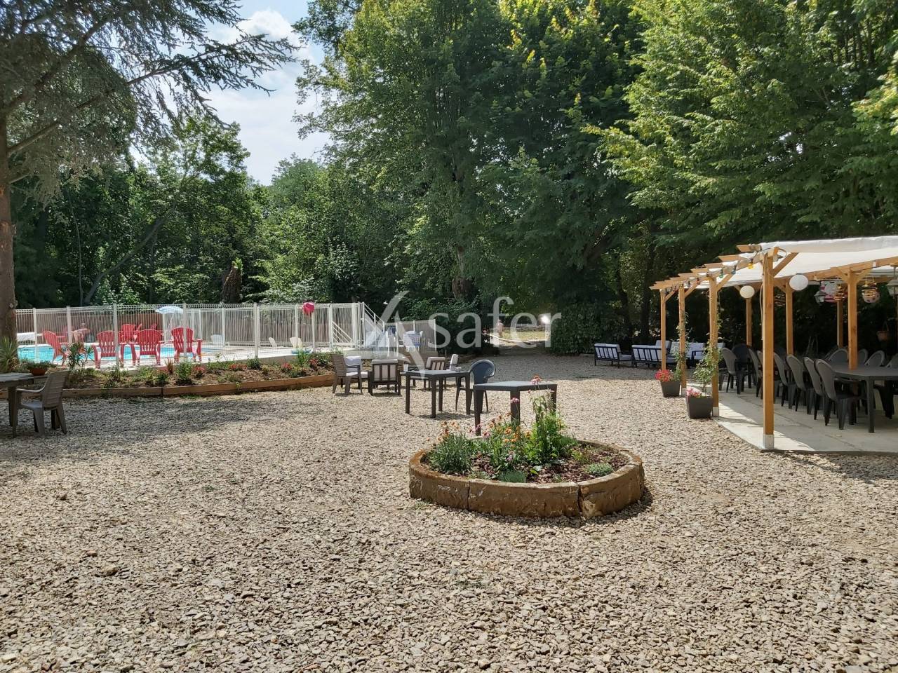 Domaine avec accueil touristique et équin sur 8ha sud ISSOIRE