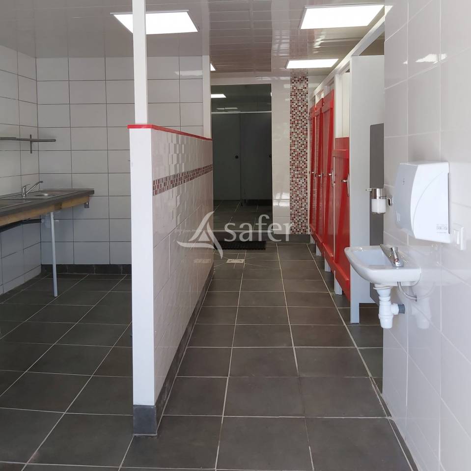 Domaine avec accueil touristique et équin sur 8ha sud ISSOIRE