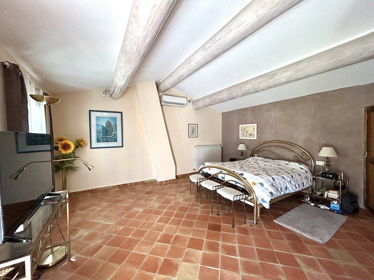 Magnifique propriété équestre avec mas sur 5 hectares