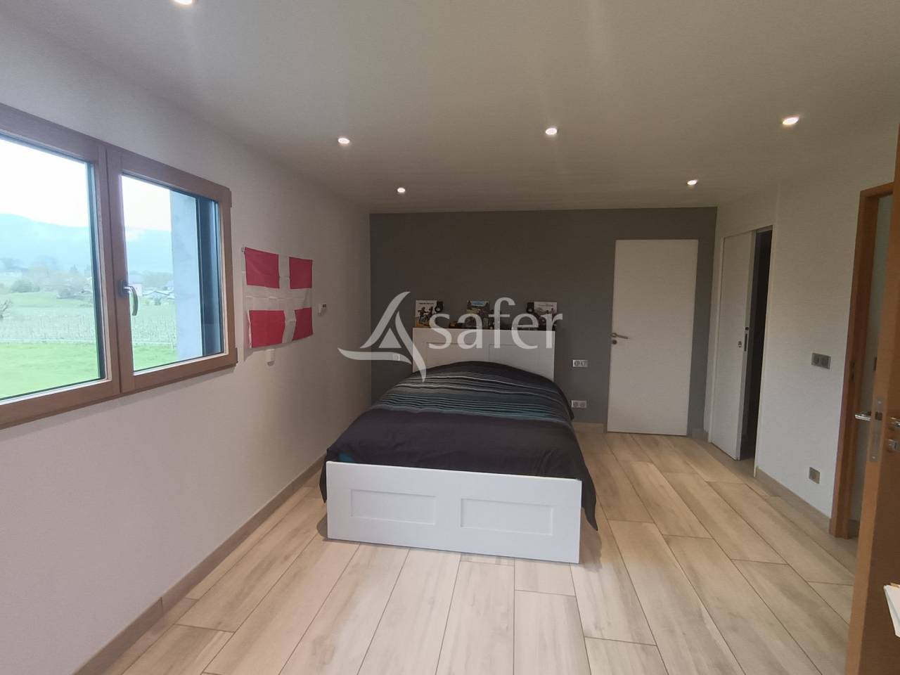 Maison rénovée avec des matériaux de qualité