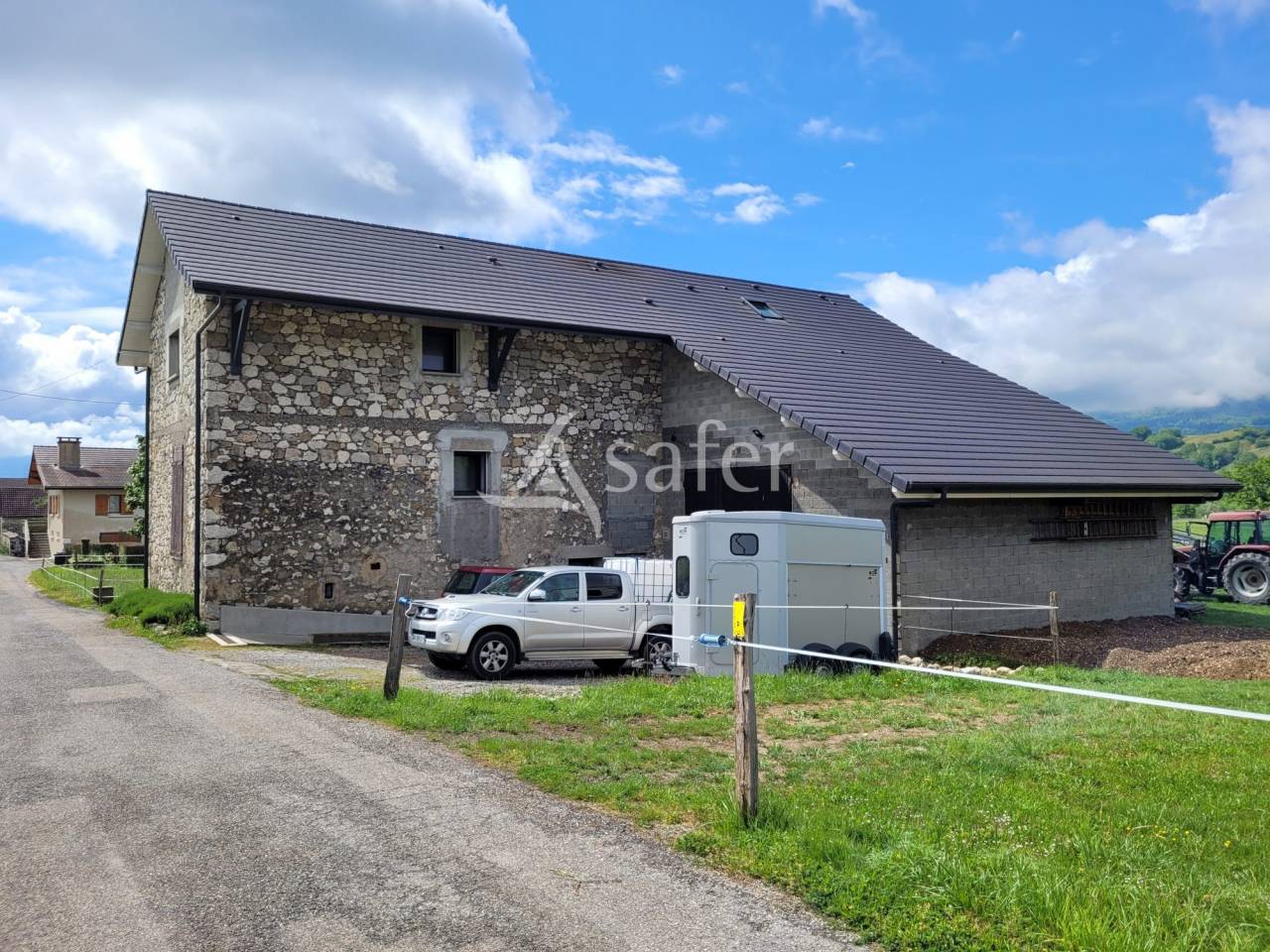 Maison rénovée avec des matériaux de qualité