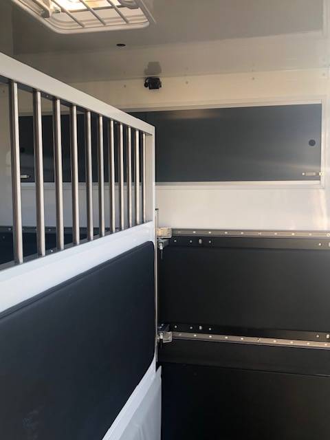 master165energy/14000kms/ 3pl cab/ stalles inox