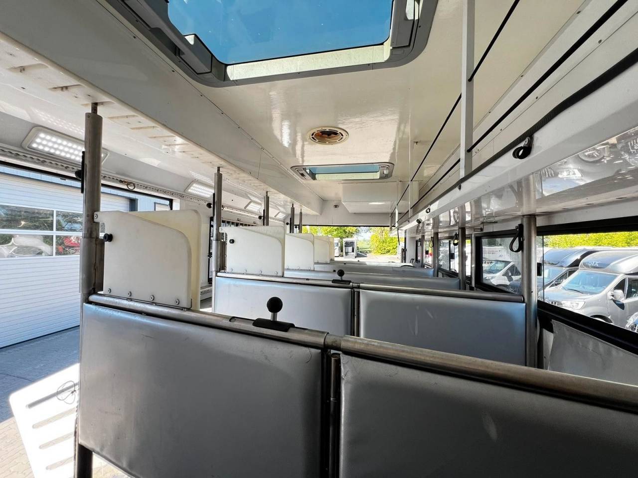 MAN TGM 18.340 KRISMAR POP OUT