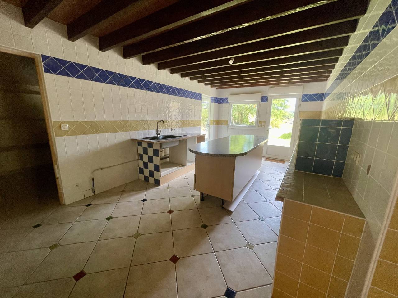 MORTAGNE-AU-PERCHE  – HARAS – 20HA 