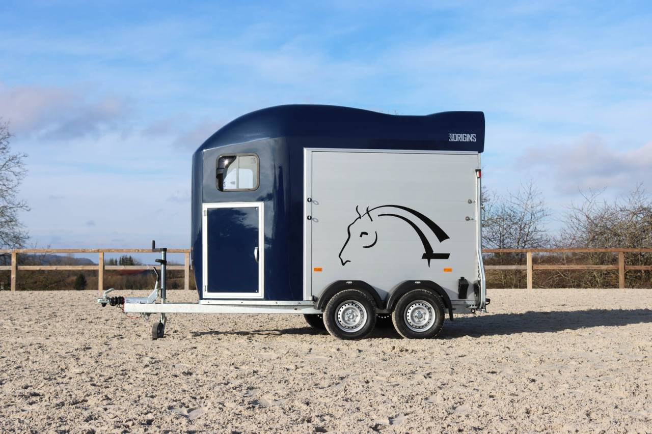 VAN CHEVAL LIBERTE NEUF  – GOLD ORIGINS ALU AVEC SELLERIE – 2 PLACES