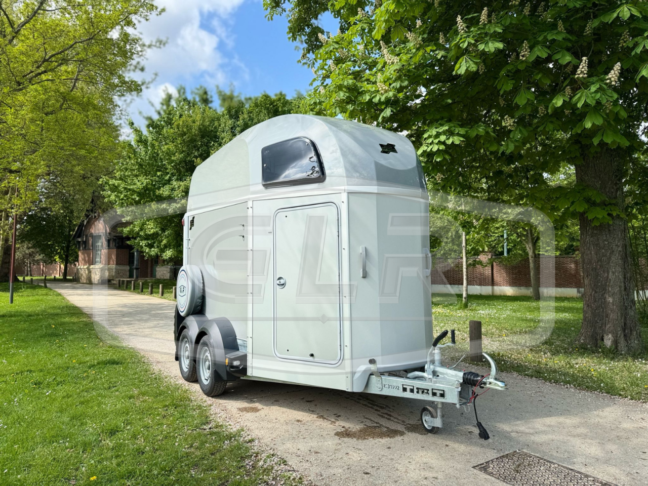 NOUVEAUTÉ - VAN  IFOR WILLIAMS NEUF - HBECO - 2 PLACES 