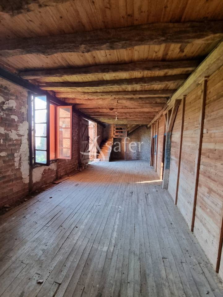 Demeure de caractère en pleine nature sur 67 ha d'un seul tenan