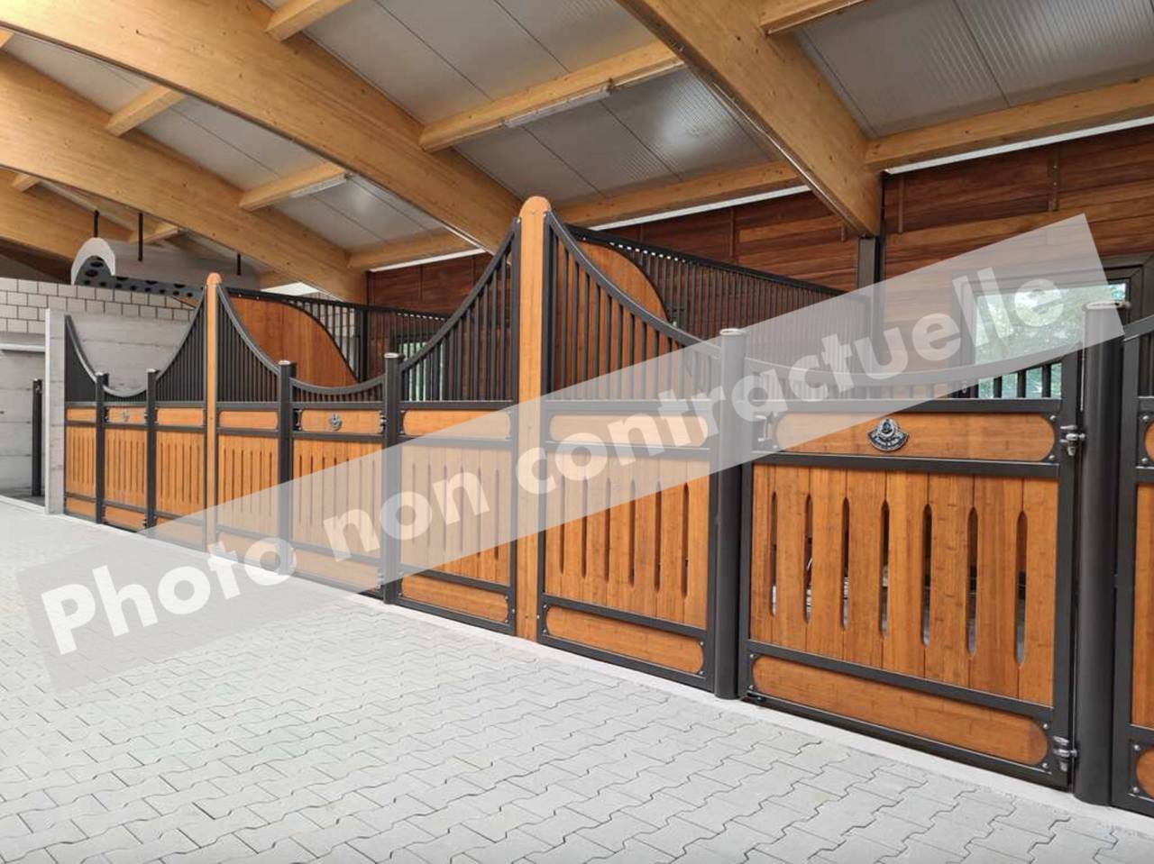 Propri&eacute;t&eacute; &eacute;questre &agrave; 5min de Gen&egrave;ve Off Market