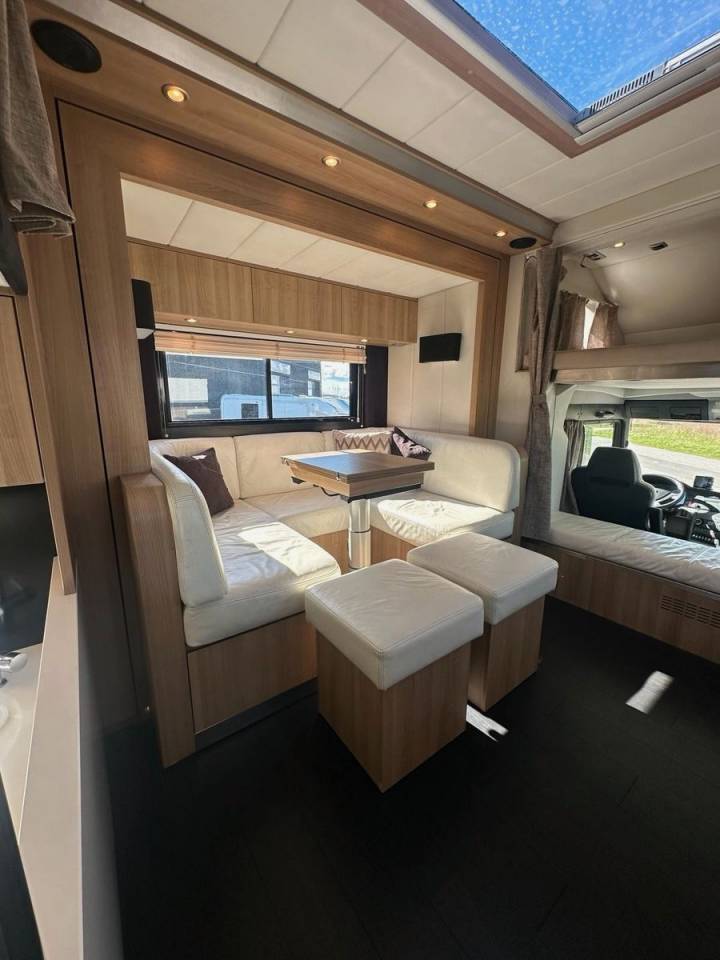 MAN TGX 26.400 STX DOUBLE POP OUT & POP UP