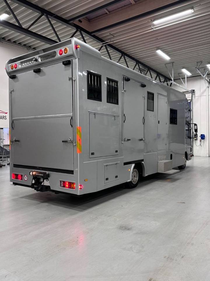 MERCEDES-BENZ ATEGO 8.180