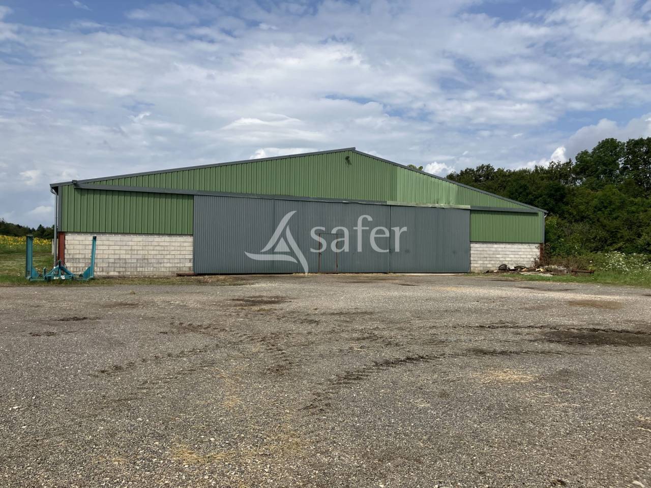 2 bâtiments agricoles - 6 ha