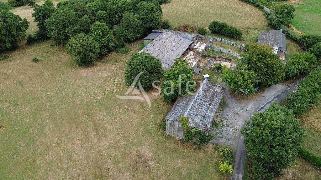 Exploitation agricole d'environ 51 ha avec habitation et bâtime