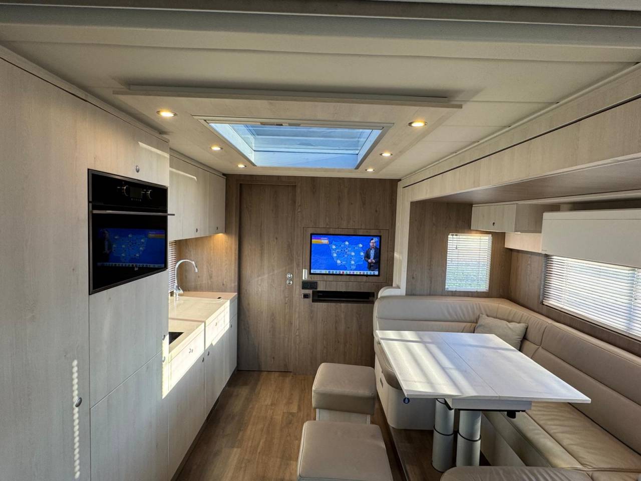 STX 6 CHEVAUX AVEC POP OUT ET PUSH UP - VENDU