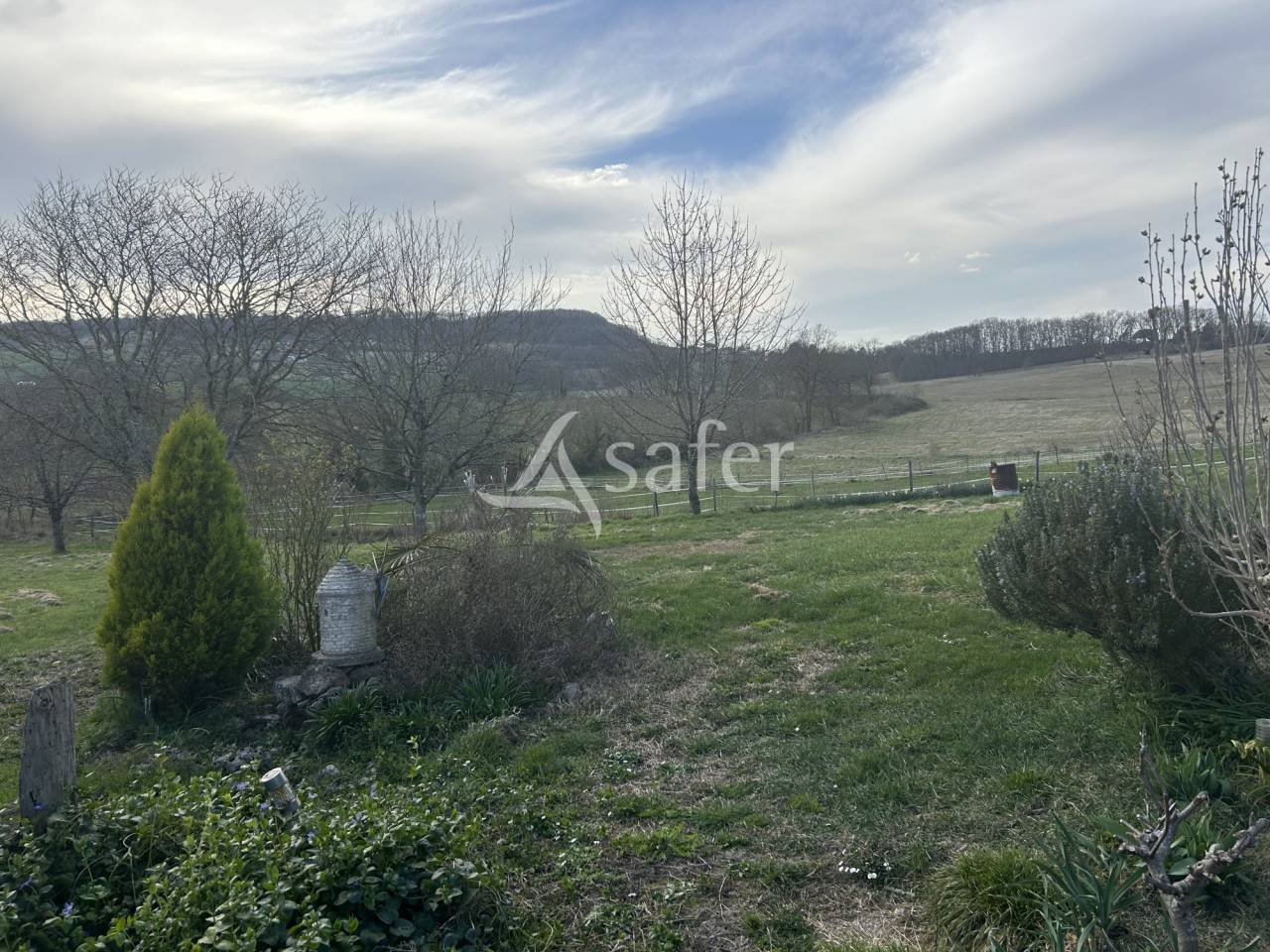 Propriété en pierre sur 5ha38