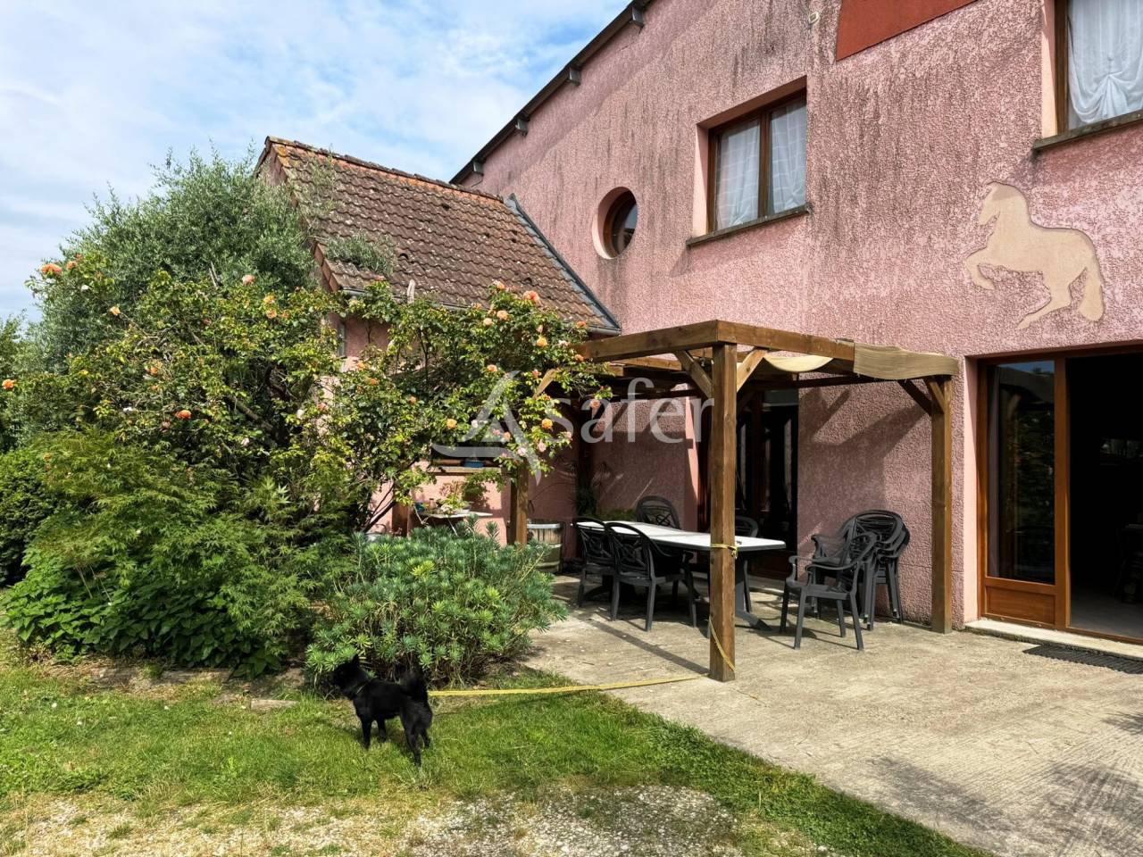 Ecurie de propriétaires à l'orée de la forêt de Fontaineblea