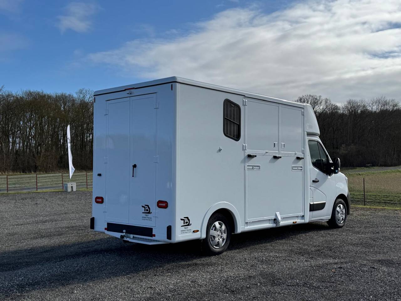 Renault Master TBST stalle 3 - VENDU