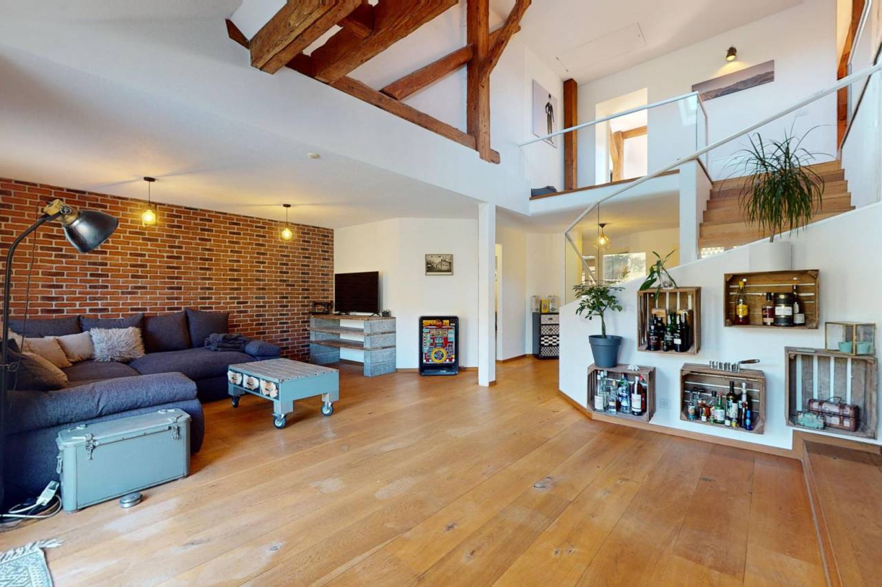 Magnifique ferme rénovée de 3 logements, stabulation