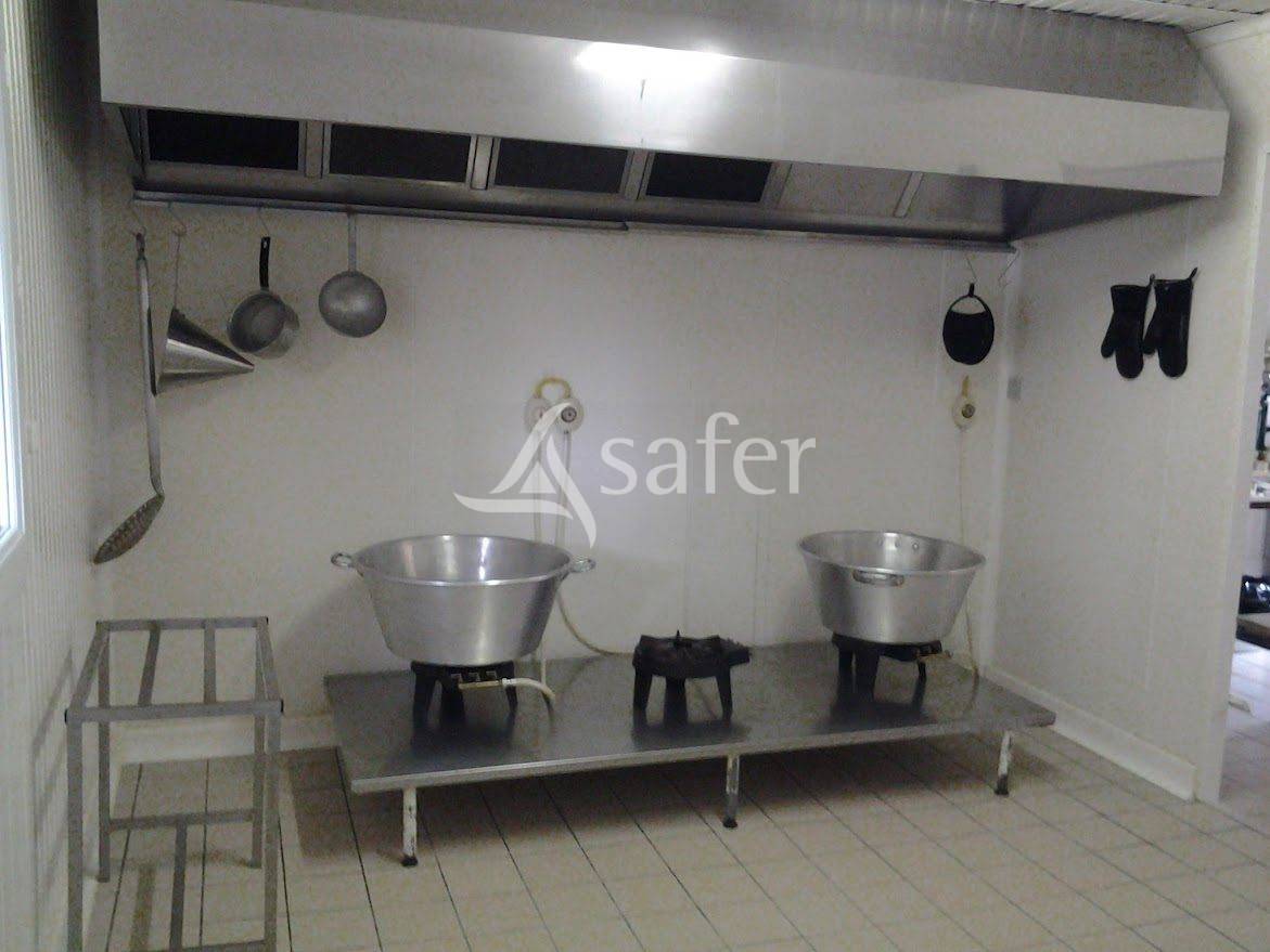 Jolie propri&eacute;t&eacute; agricole sur 33ha avec site de transformation