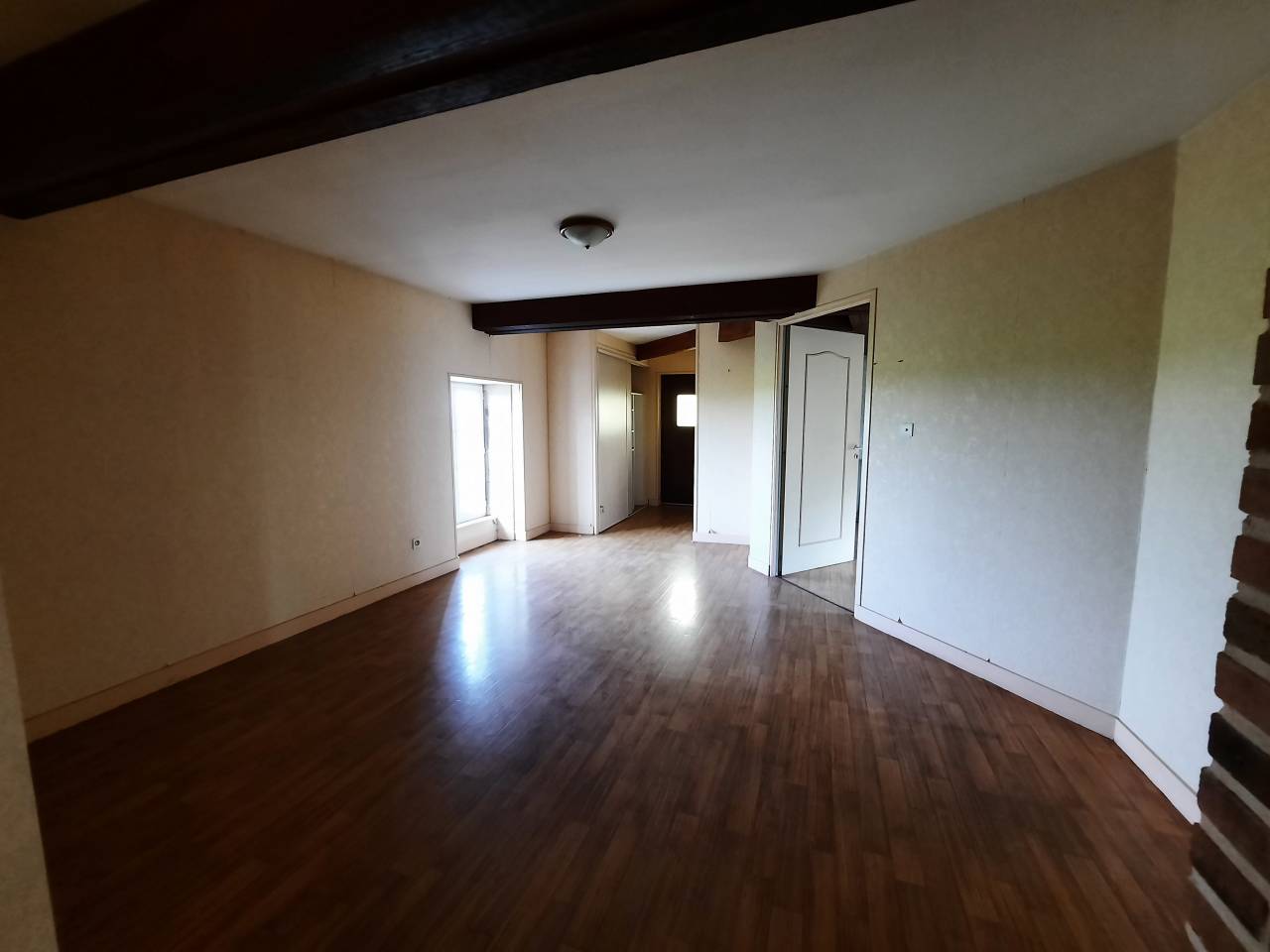 Propriété idéale chevaux- 2,2 ha – 10 mn FONTENAY LE C.