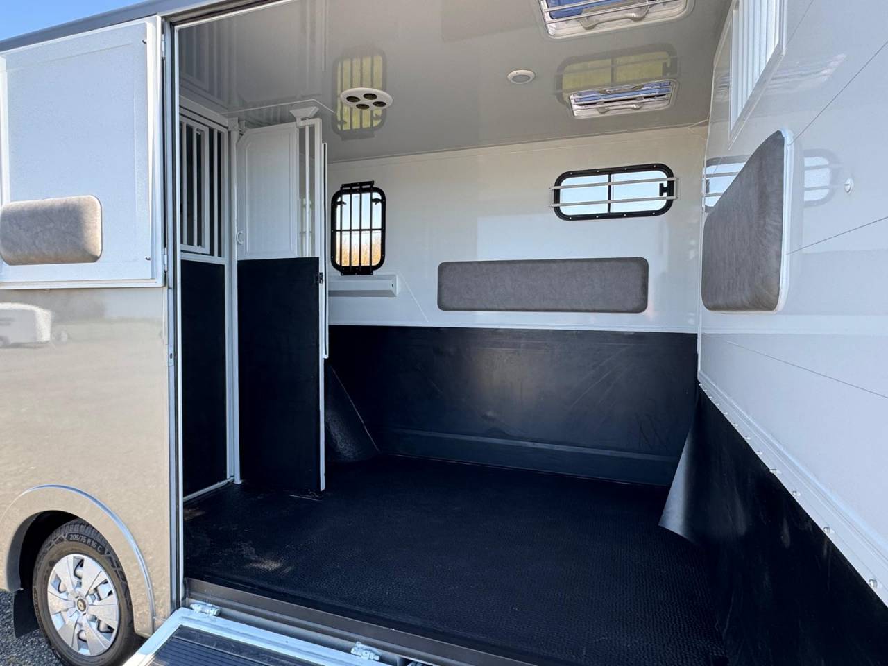 Nouveau Renault Master TBST stalle 3