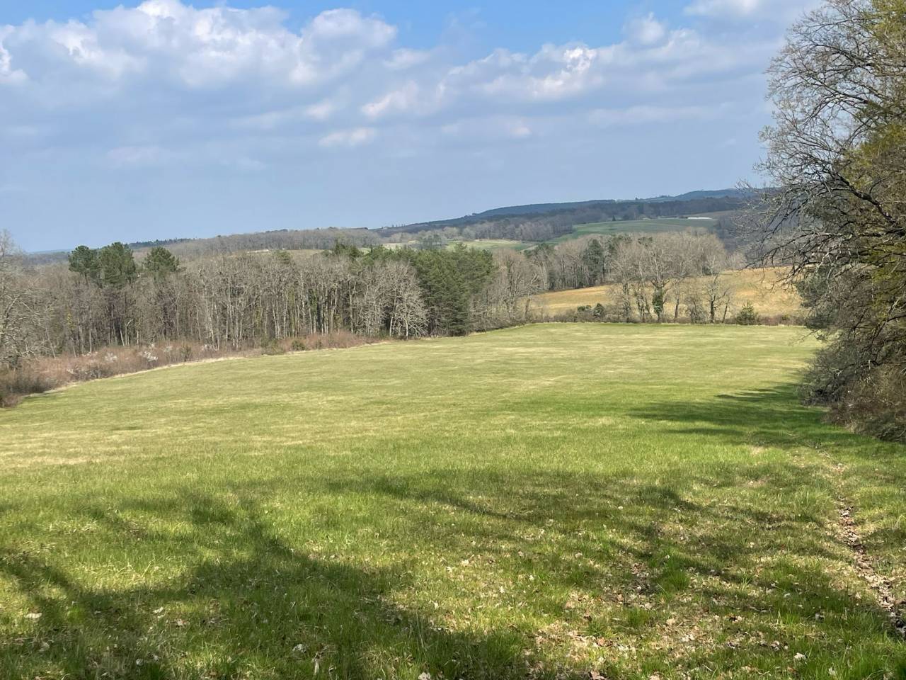 Propriété sur 41 ha idéale chevaux  20 mn de PERIGUEUX