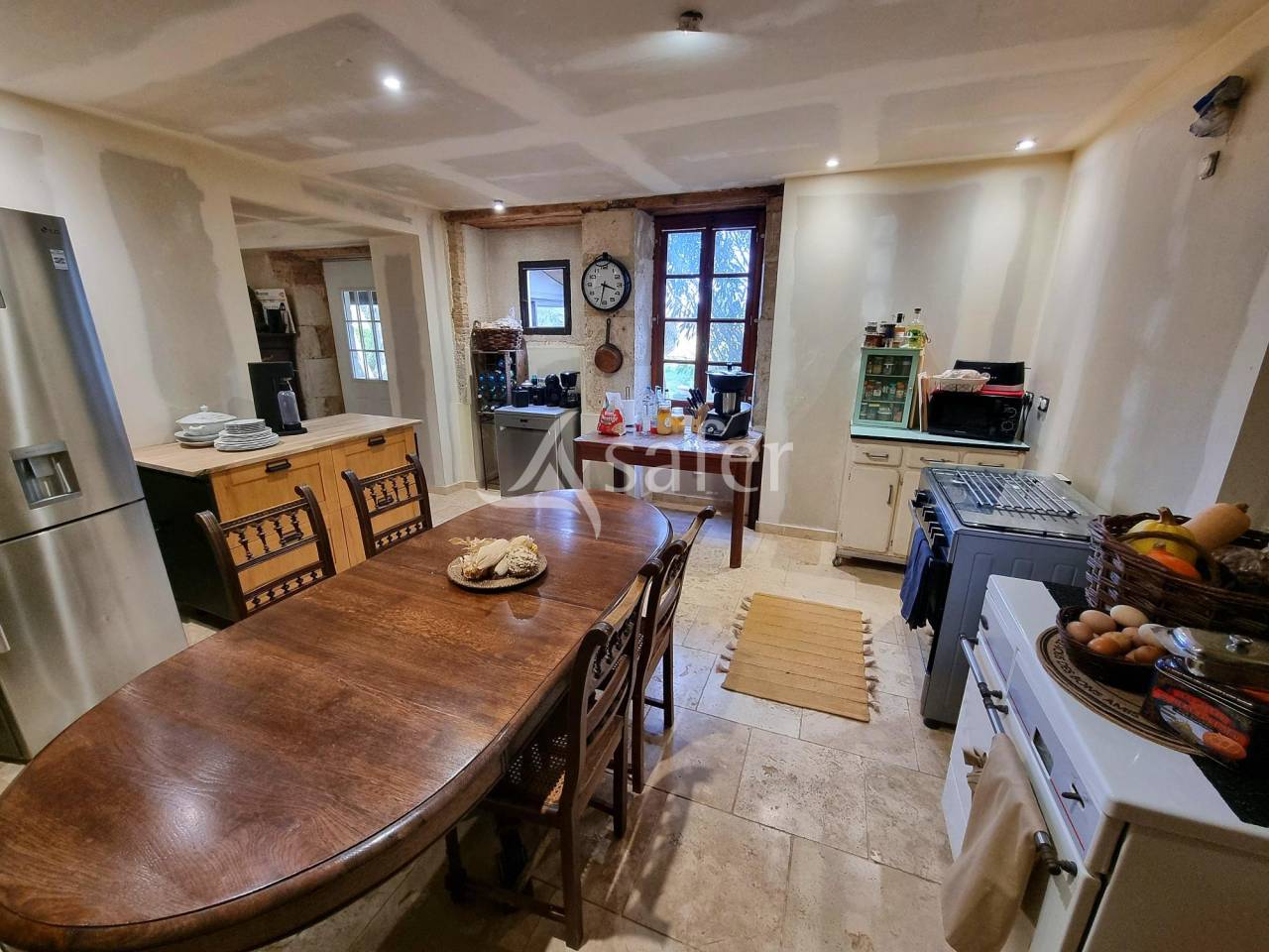 Petite exploitation à vocation Polyculture-Elevage avec local t