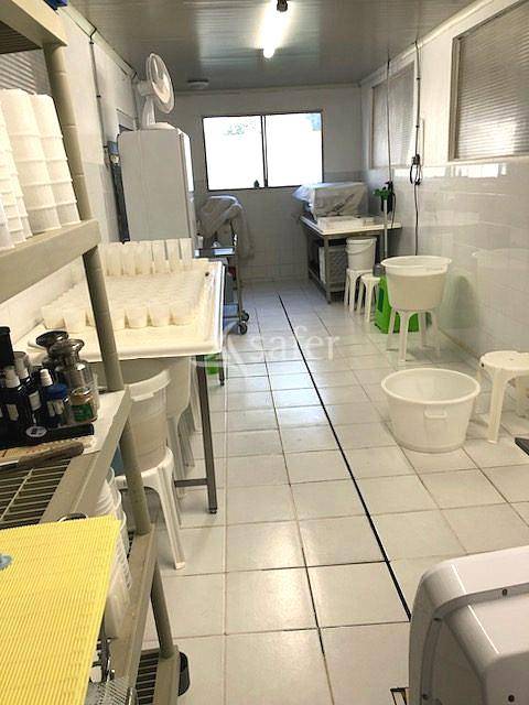 Petite exploitation à vocation Polyculture-Elevage avec local t