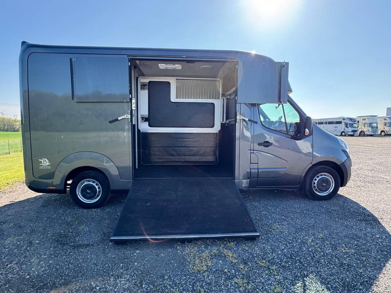 AKX stalle 3 - VENDU