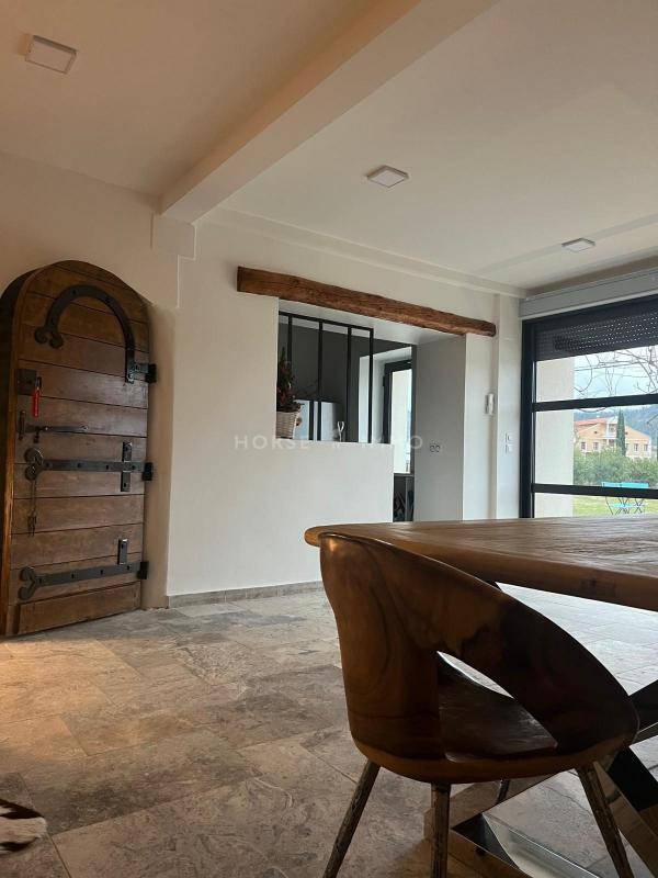 Belle bastide à la rénovation de standing