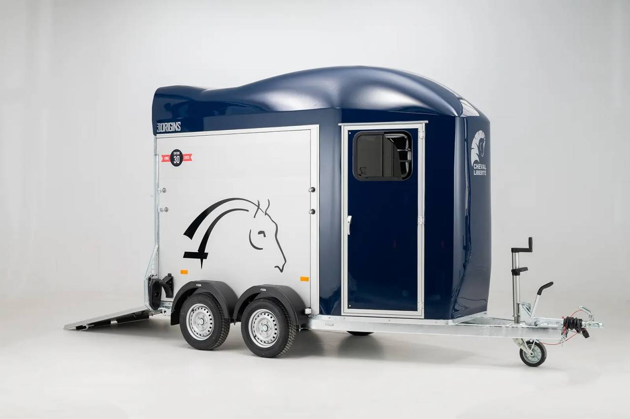 NOUVEAUTÉ VAN CHEVAL LIBERTE NEUF – GOLD ONE ORIGINS AVEC SELLERIE – 1.5 PLACES