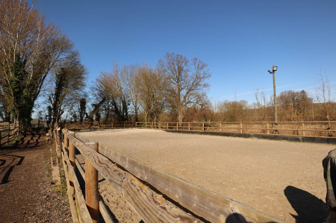 Propriété Équestre avec Maison d'Habitation et Gîte  4