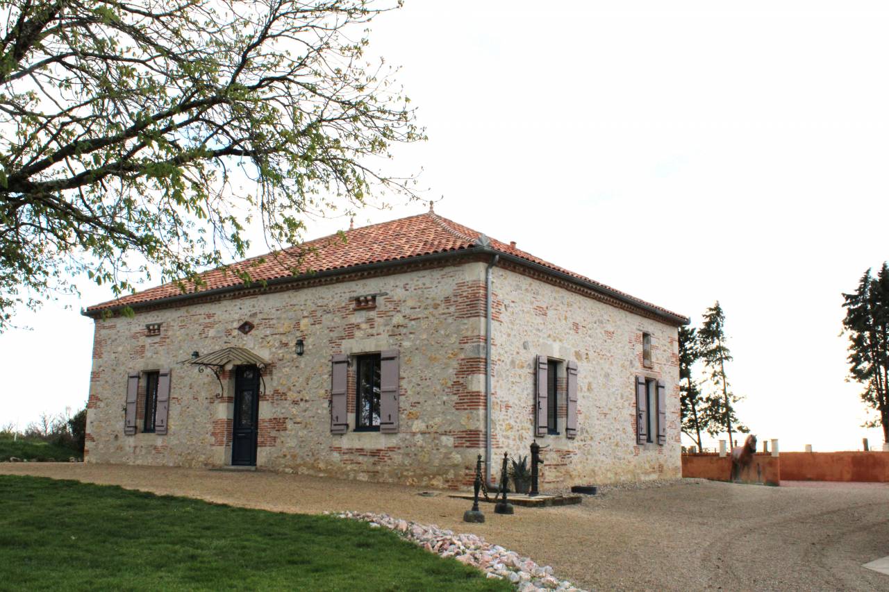 PROPRIETE DE 17 HECTARES DANS  LE TARN ET GARONNE