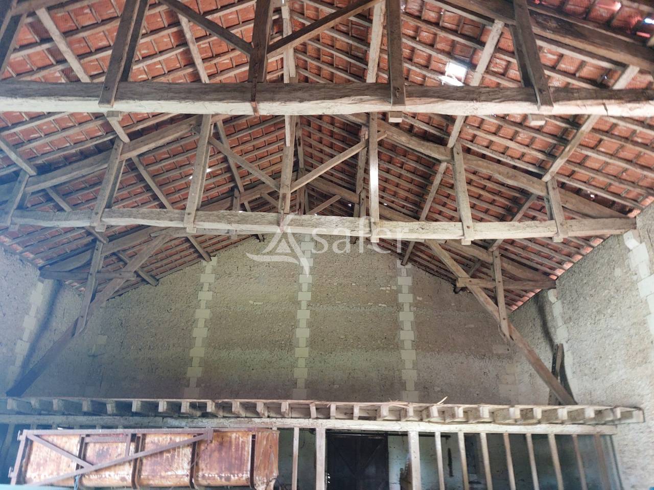 Propriété bâtie sur 22ha proche Ribérac