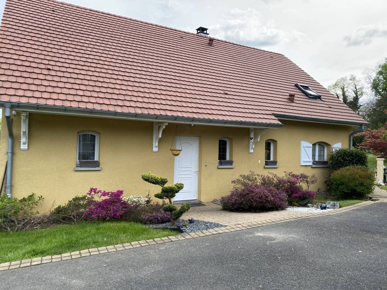 À vendre – Propriété familiale avec structure équestre