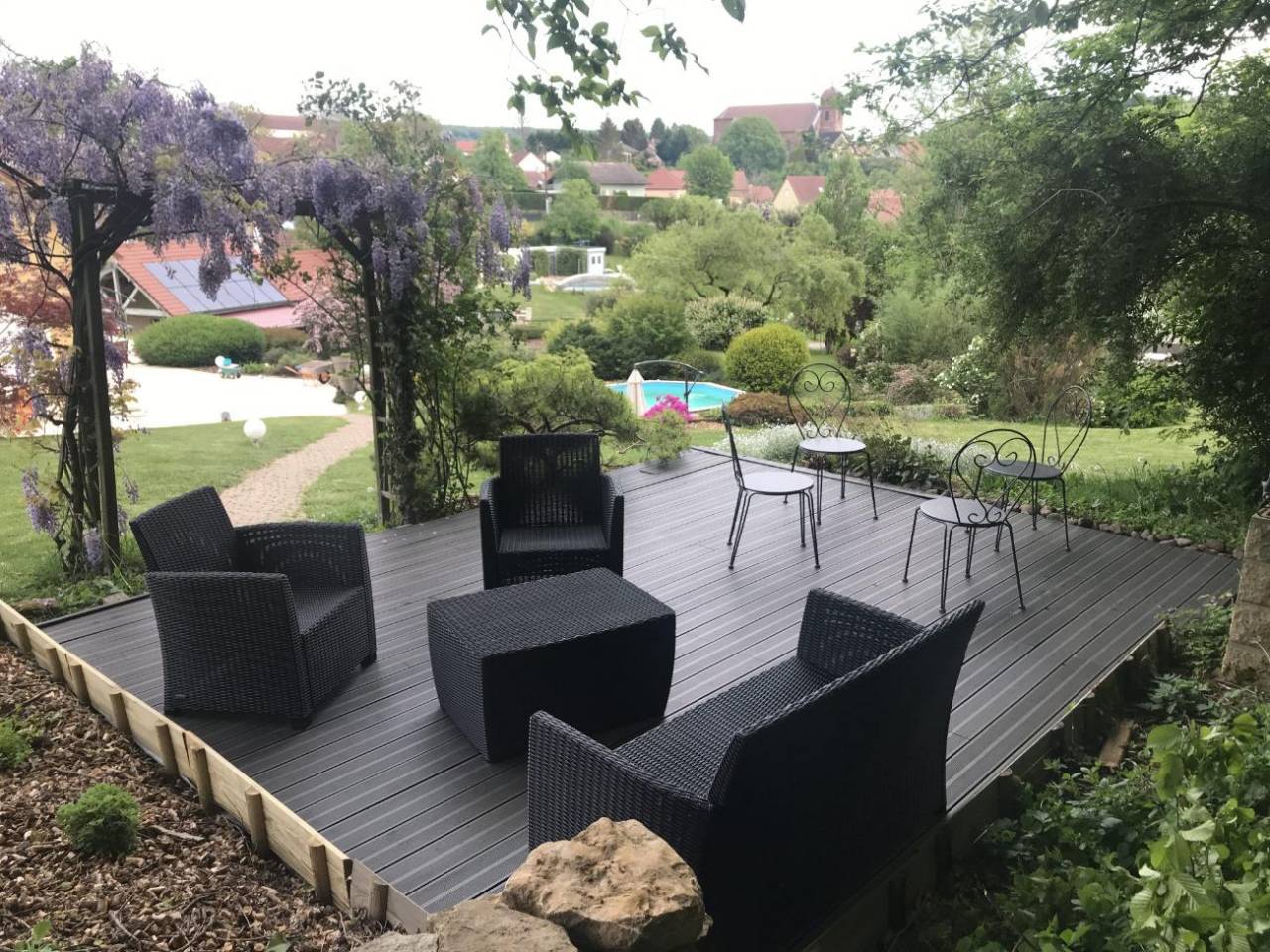 À vendre – Propriété familiale avec structure équestre