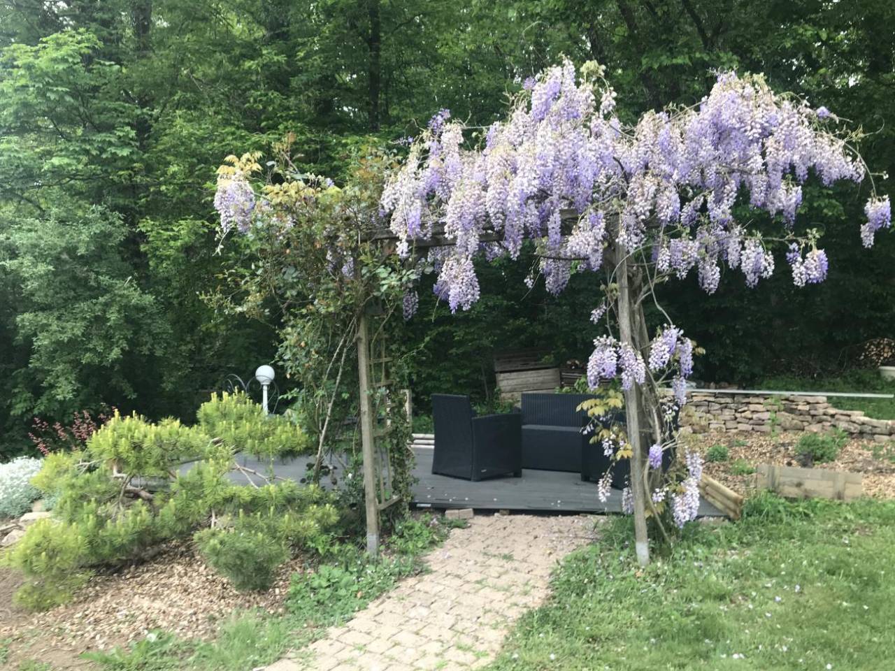 À vendre – Propriété familiale avec structure équestre