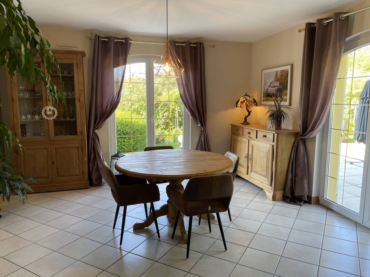 À vendre – Propriété familiale avec structure équestre