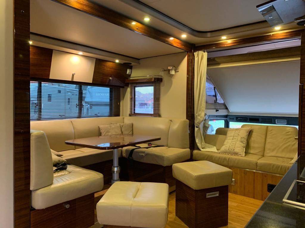 SCANIA P320 INTERHORSE EXCLUSIVE