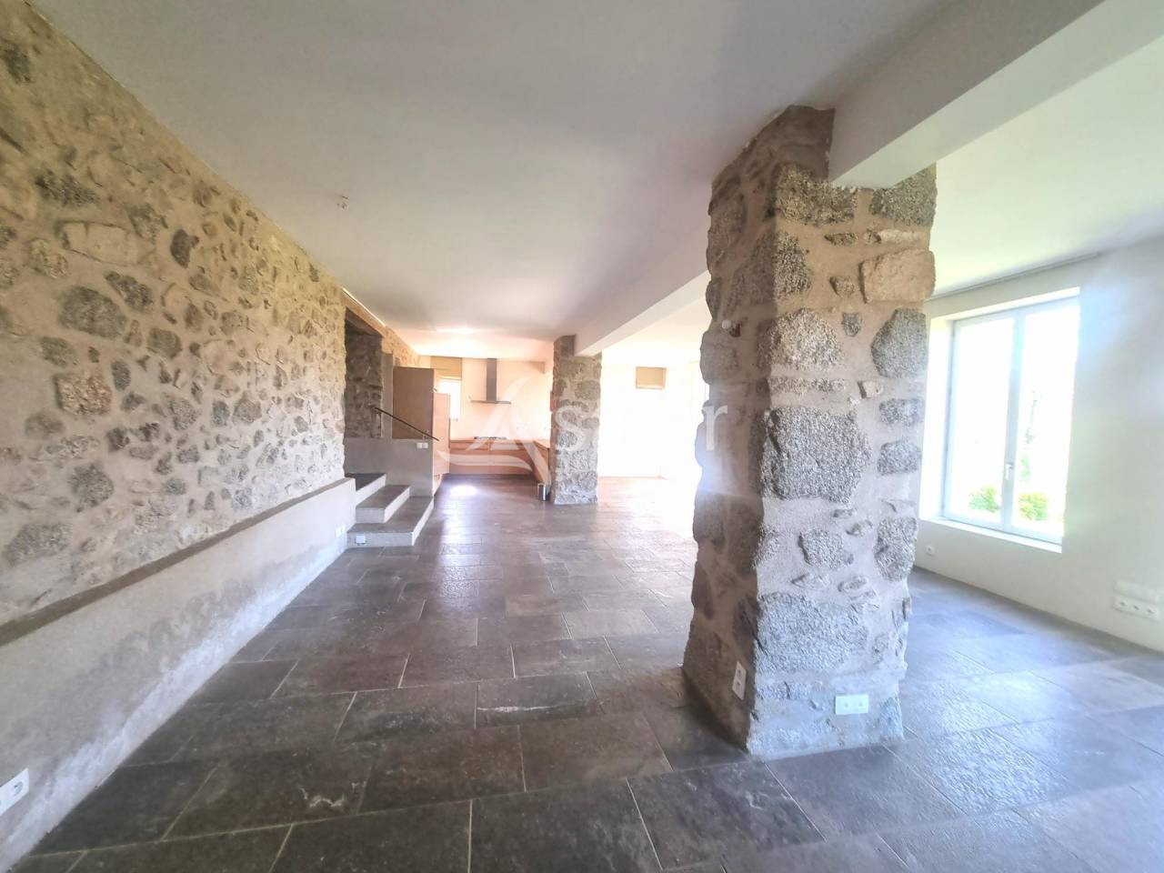 Mas en pierre tout confort au coeur de la nature dans les Pyrén