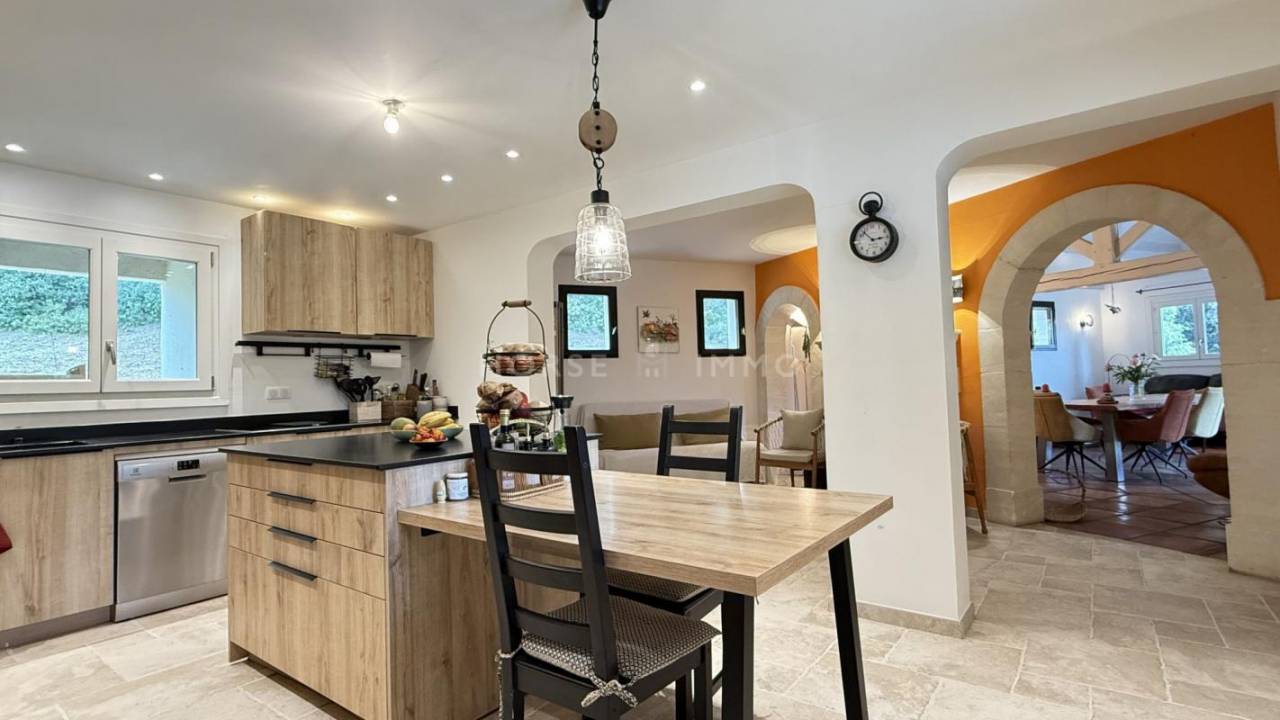 Alpilles - magnifique domaine de 6,5 hectares