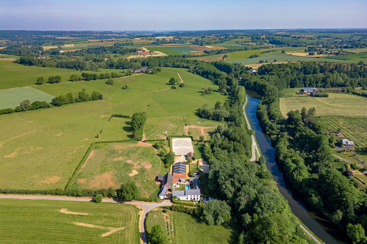 Belgique-Autoroute de Paris-MONS/Feluy