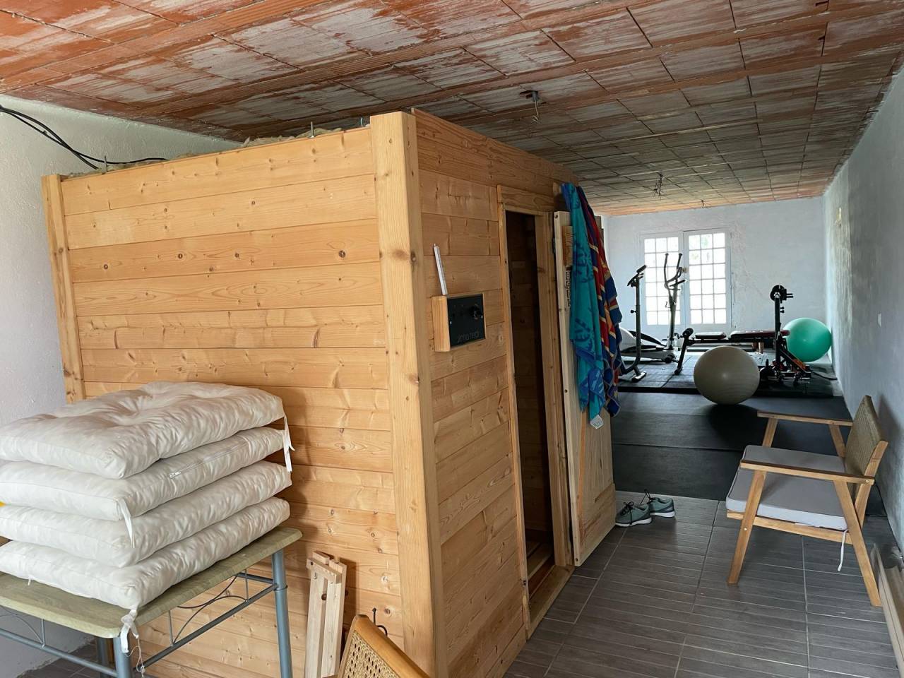 Propriété équestre sur 17 ha - 25 mn SARLAT LA C. (24)