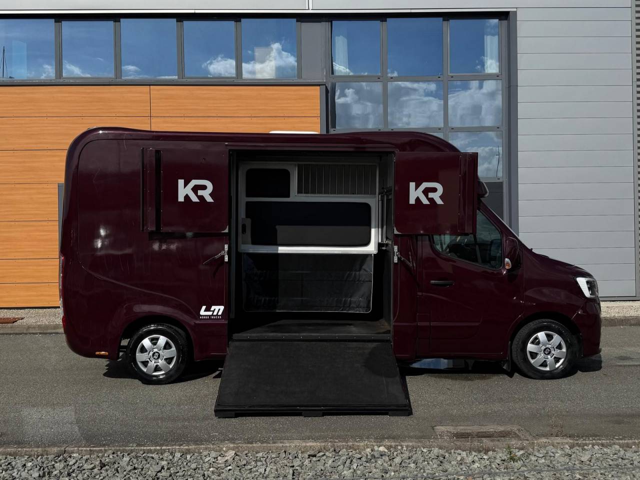 VL MASTER KRISMAR STALLES - 165CH - VENDU