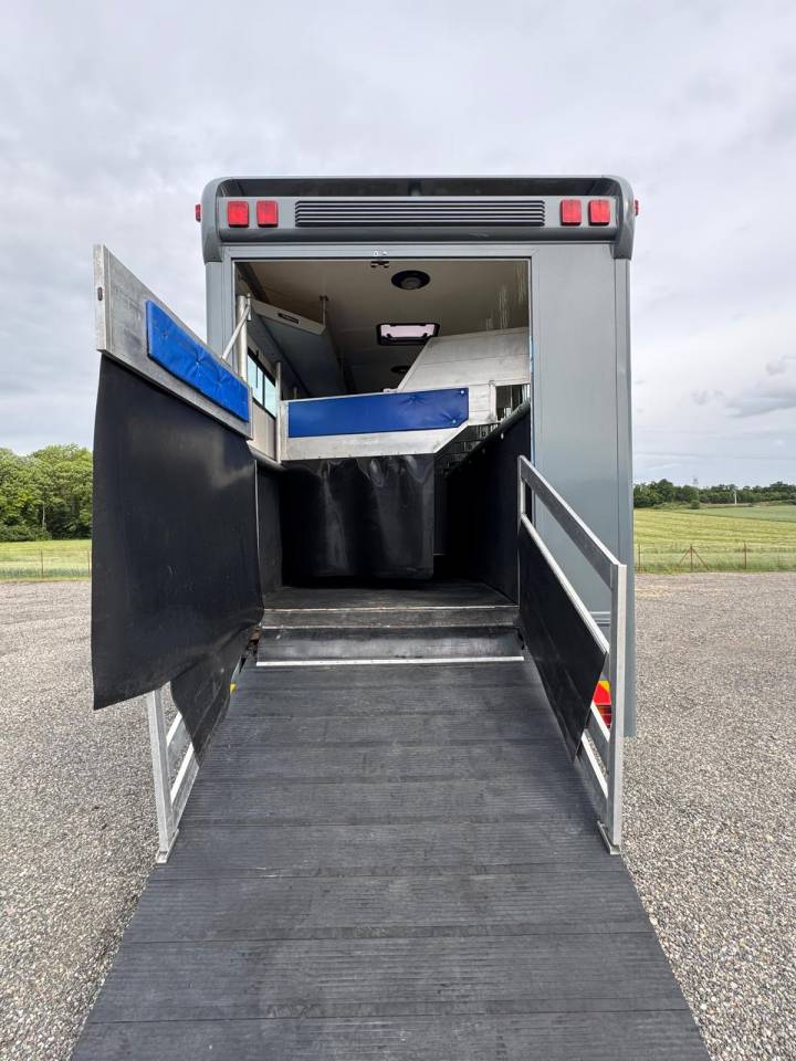 JL 7 chevaux avec home car - VENDU