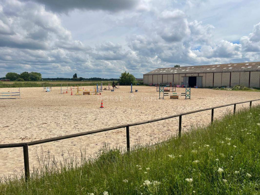 Ecurie avec Travaux au sud d'Arpajon