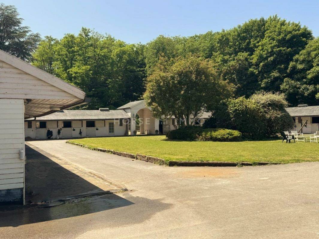 Ecurie de Propriétaires proche de Fontainebleau